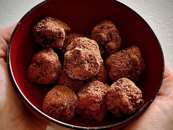 Photo d'Energy Balls dans un bol